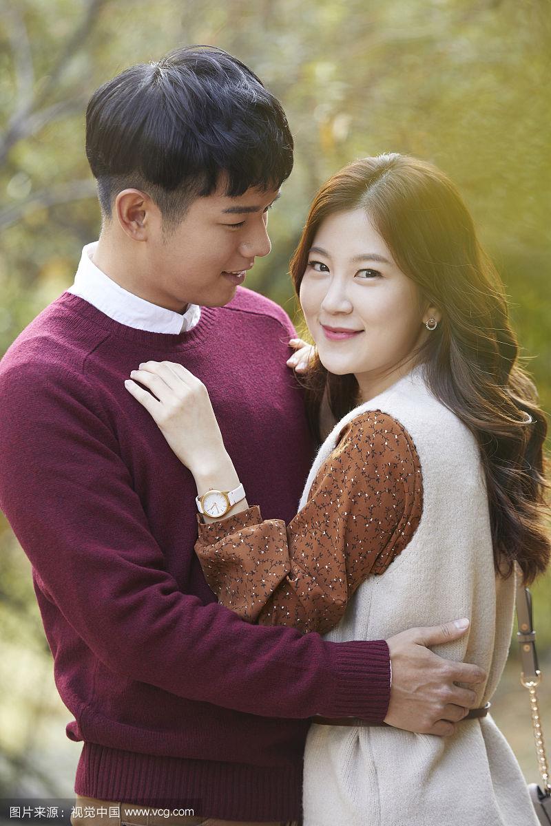 年轻夫妻手机版视频(年轻的夫妻老来的伴儿)-第3张图片-QuickQ官网